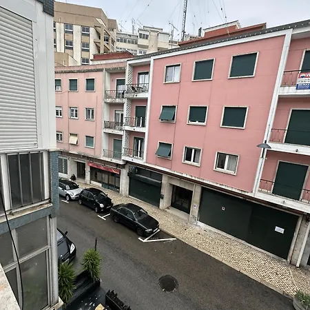 Guest In Ninho Quarto em Acomodações Particulares Lisboa