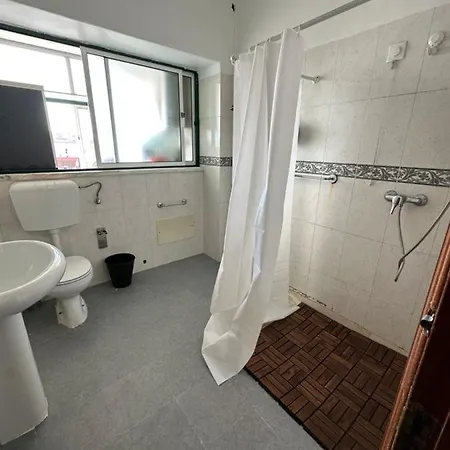 Guest In Ninho ליסבון